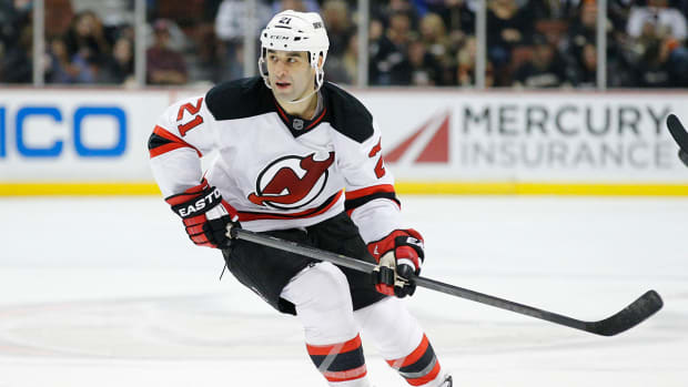 scott-gomez-retires-nhl-devils.jpg